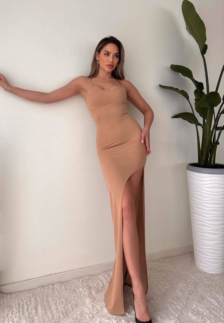 Sırt dekolteli mini elbise 