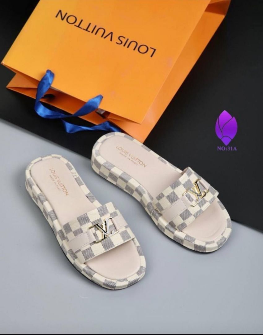 LOUIS VUITTON T1002 KADIN VİP TERLİK